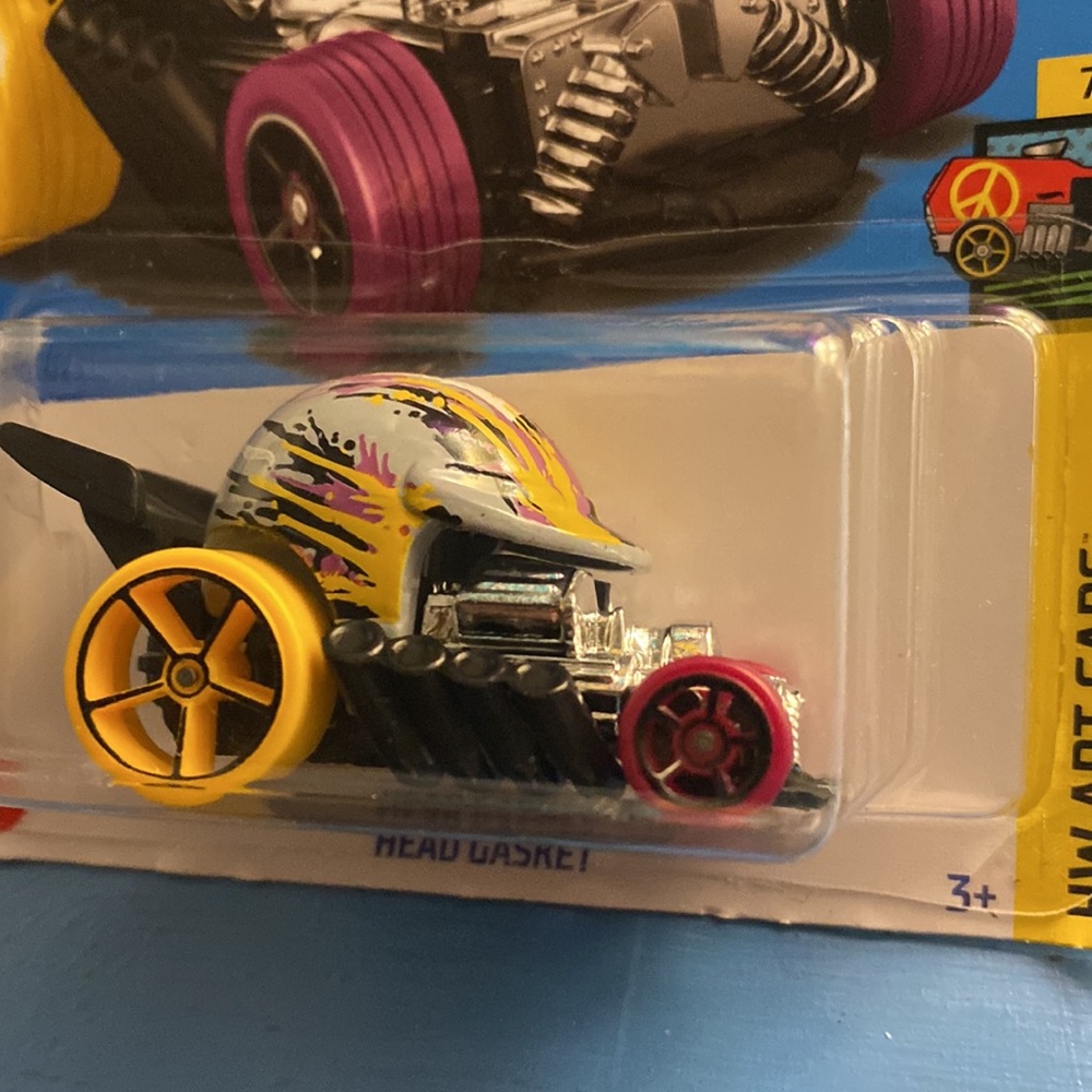 Hot wheels - Picture 2 of 2